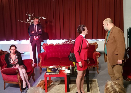 Theatergroep Troost schitterde in de Kruisdam Theatergroep Troost schitterde in de Kruisdam