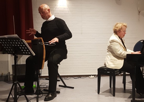 Gedenkwaardig concert van Thorwald Jörgensen op de Theremin Gedenkwaardig concert van Thorwald Jörgensen op de Theremin