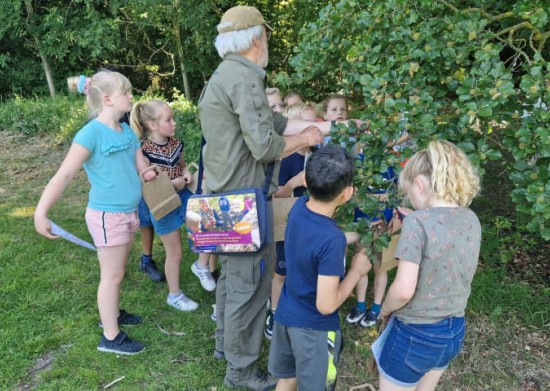 OERRR Struinen en schilderen met de boswachter in 's-Graveland OERRR Struinen en schilderen met de boswachter in 's-Graveland