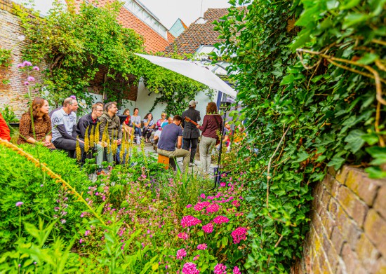 Gluren bij de Buren inschrijvingen sluit binnenkort Gluren bij de Buren inschrijvingen sluit binnenkort