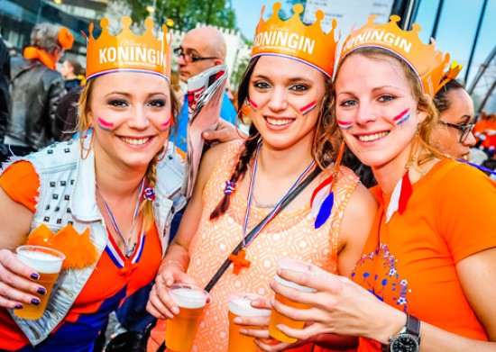 Kom naar de feestelijke Koningsborrel op 27 april! Kom naar de feestelijke Koningsborrel op 27 april!